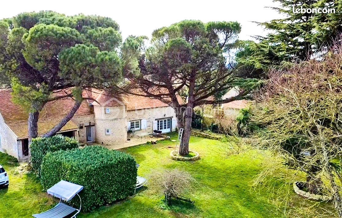 Maison 9 pièces 182 m² · à Fontainebleau · 182 m² · 609 000 €