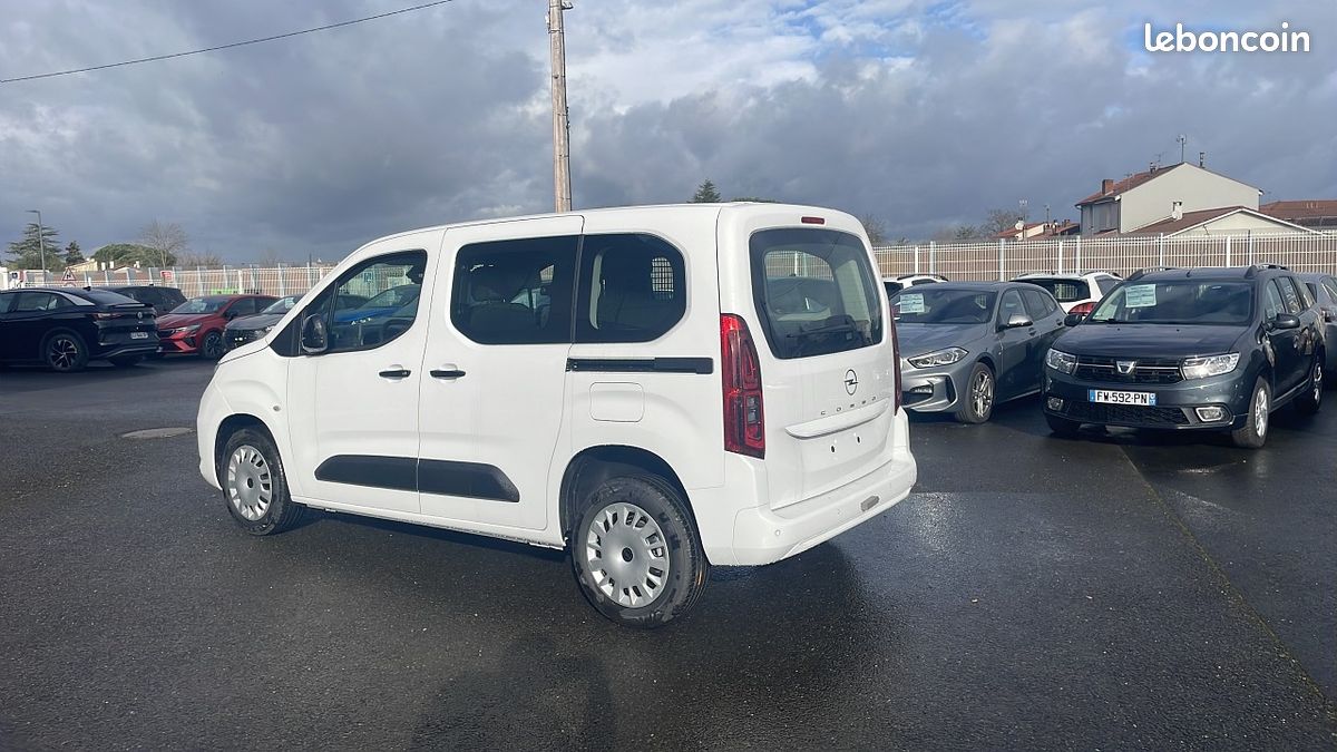 Opel COMBO LIFE TAILLE M - 1.5 BLUEHDI 100CH S&S ELEGANCE 5 PLACES (image 7)