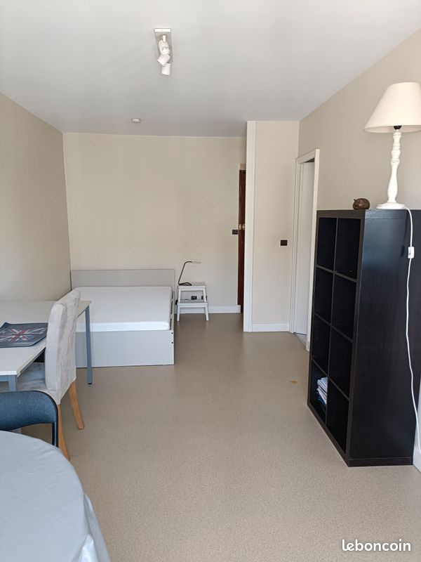 Appartement 1 pièce 27 m² · à Tours · 27 m² · 380 €