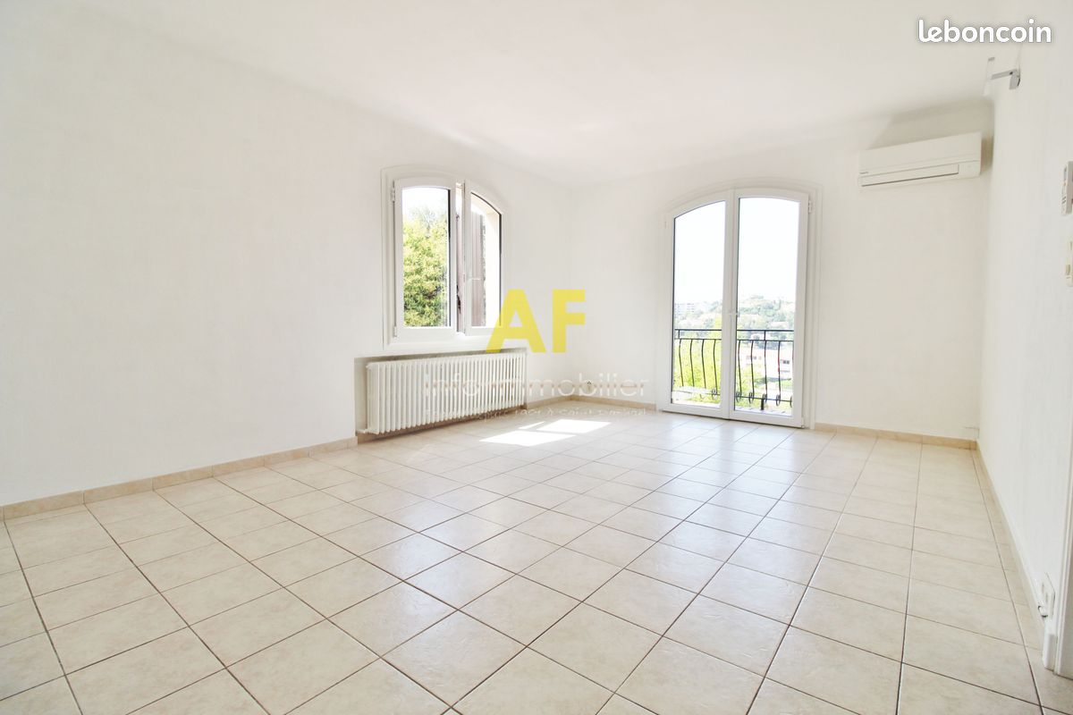 Appartement 3 pièces 76 m² · à Saint-Raphaël · 76 m² · 1 180 €/mois