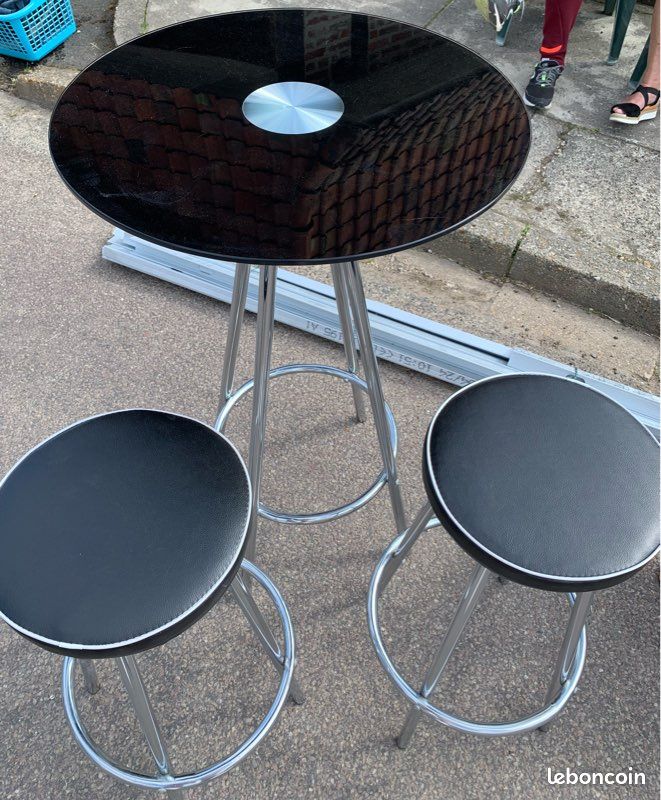 Table haute + 2 tabourets (image 1)
