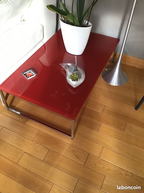 Table en verre (image 1)
