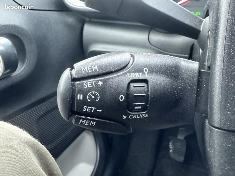 Citroen C3 1.2 PureTech 83ch S&S YOU (image 15)