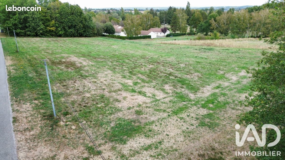 Terrain 6644 m² · à Flavignac · 6 644 m² · 35 000 €