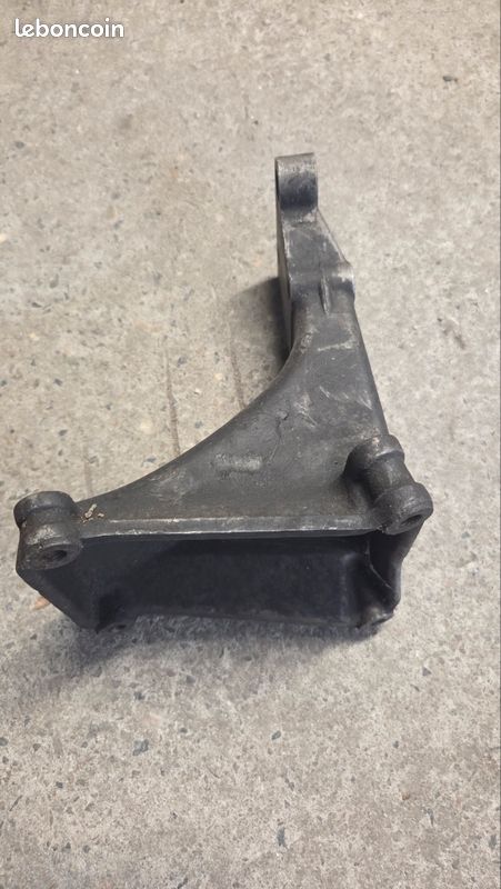 Support aluminium arrière pour moteur VW golf 2, jetta 2 1.6 Envoi possible (image 1)