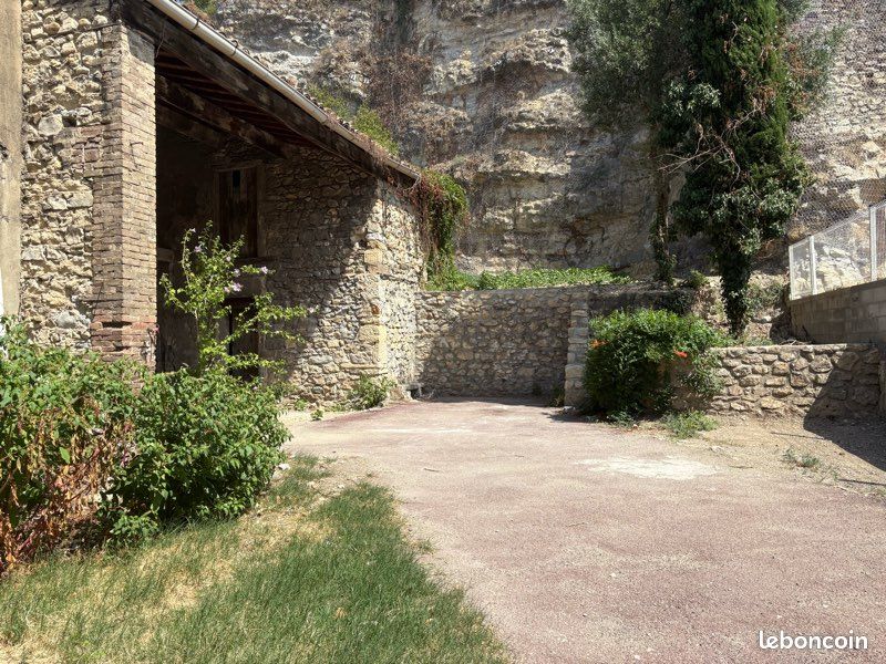 Maison 1 pièce 180 m² · à Livron-sur-Drôme · 180 m² · 99 000 €