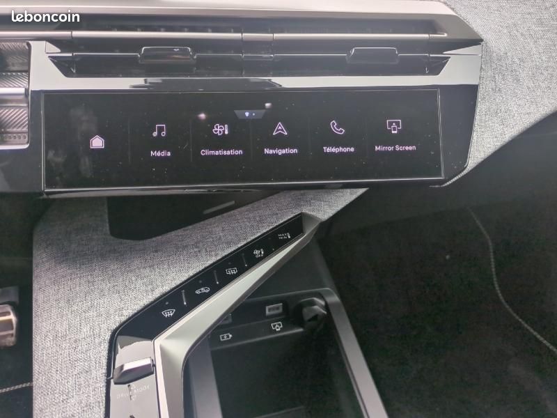 Peugeot 5008 Hybrid 145ch GT e-DCS6 (image 14)