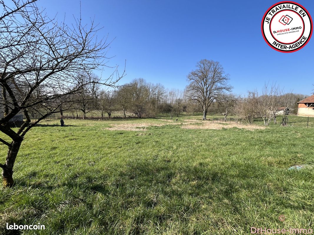 Terrain 2206 m² · à Saint-Benoît-sur-Seine · 2 206 m² · 79 500 €