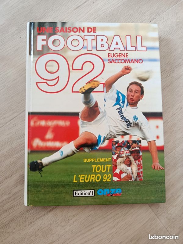 Livre Une saison de football 92 (image 1)