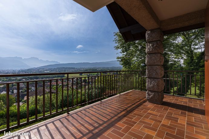 Maison 9 pièces 207 m²