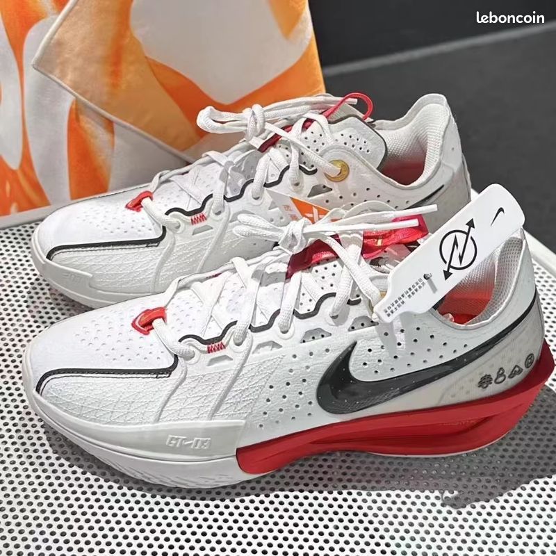 Nike Air Zoom G.T. Cut 3 Blanc 42 (image 1)