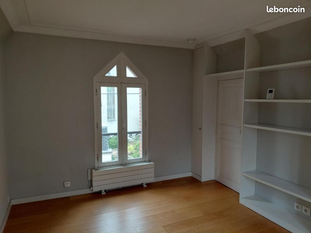 Appartement 2 pièces 22 m² · à Versailles · 22 m² · 830 €