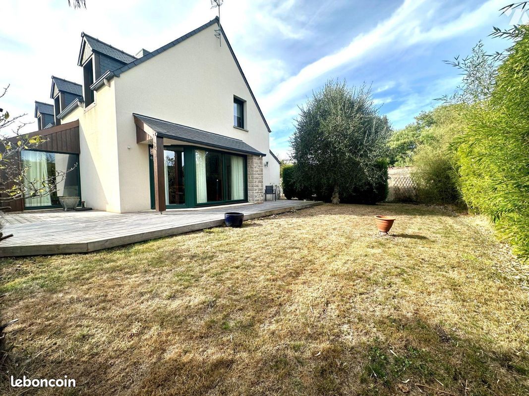 Maison 8 pièces 242 m² · à Dinard · 242 m² · 1 020 200 €
