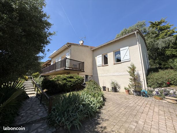 Maison 6 pièces 224 m²