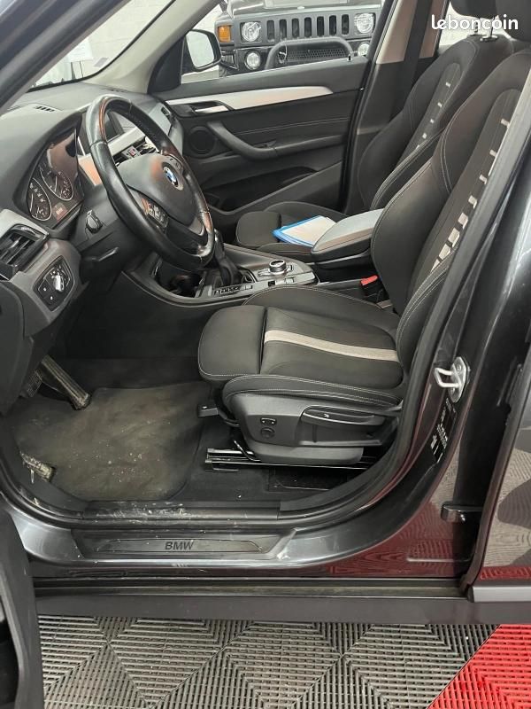 Bmw x1 2.0 l d-bva-8-150cv business s-drive (image 12)