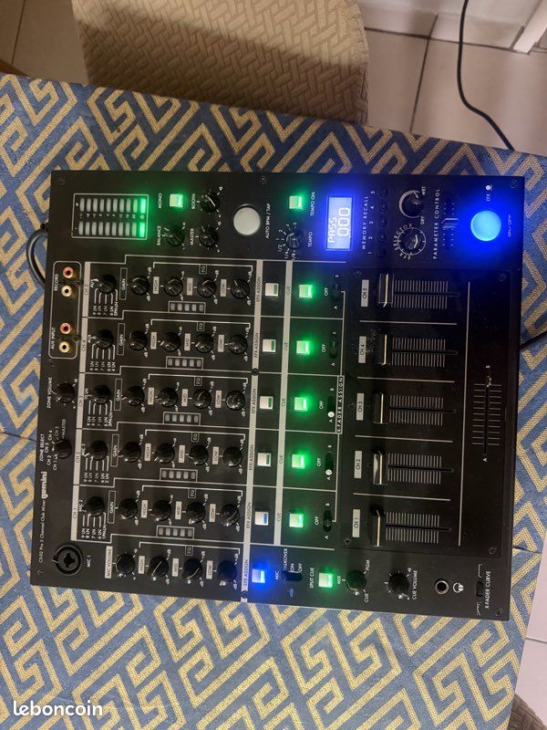 Table mixage DJ (image 4)