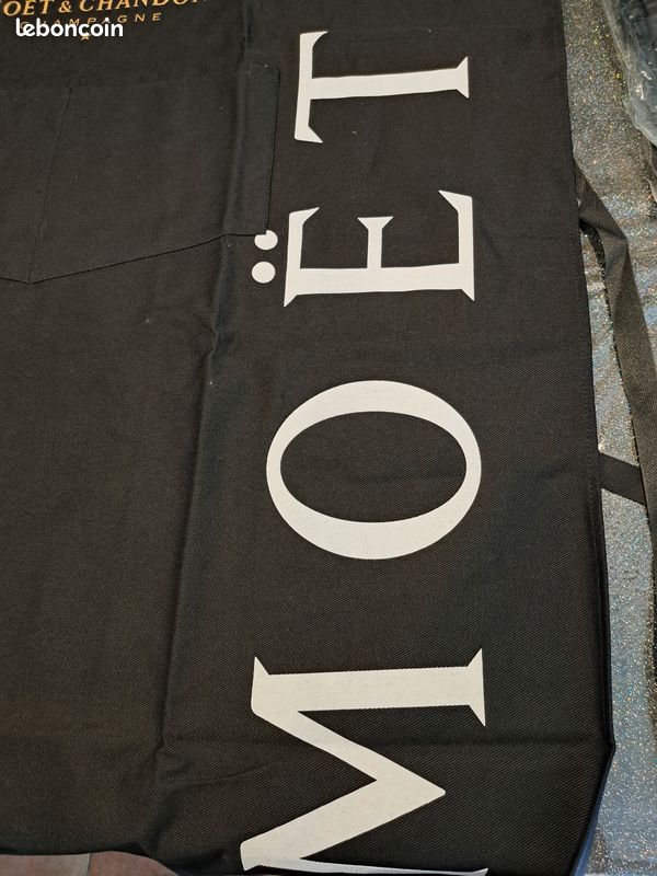 Tablier de cuisine brodé et personnalisé