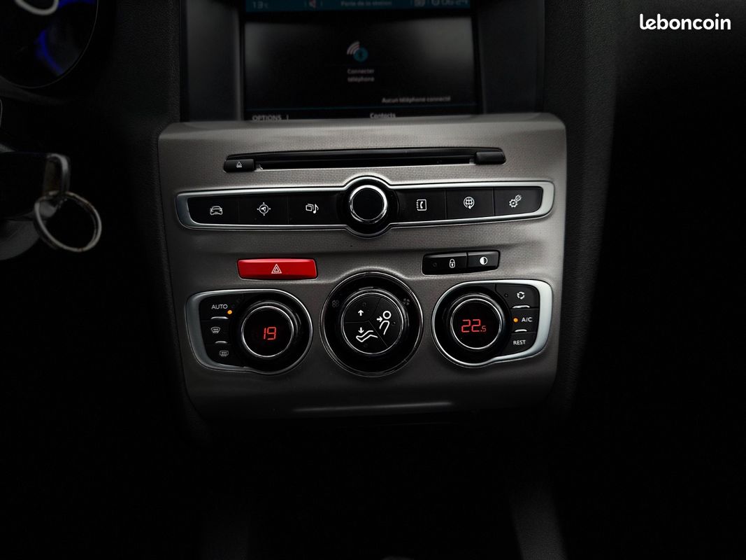 CITROEN C4 C4 BlueHDi 100ch BVM Millenium 1ERE MAIN GPS BLUETOOTH RADAR AVANT/ARRIÈRE AUCUN FRAIS (image 18)