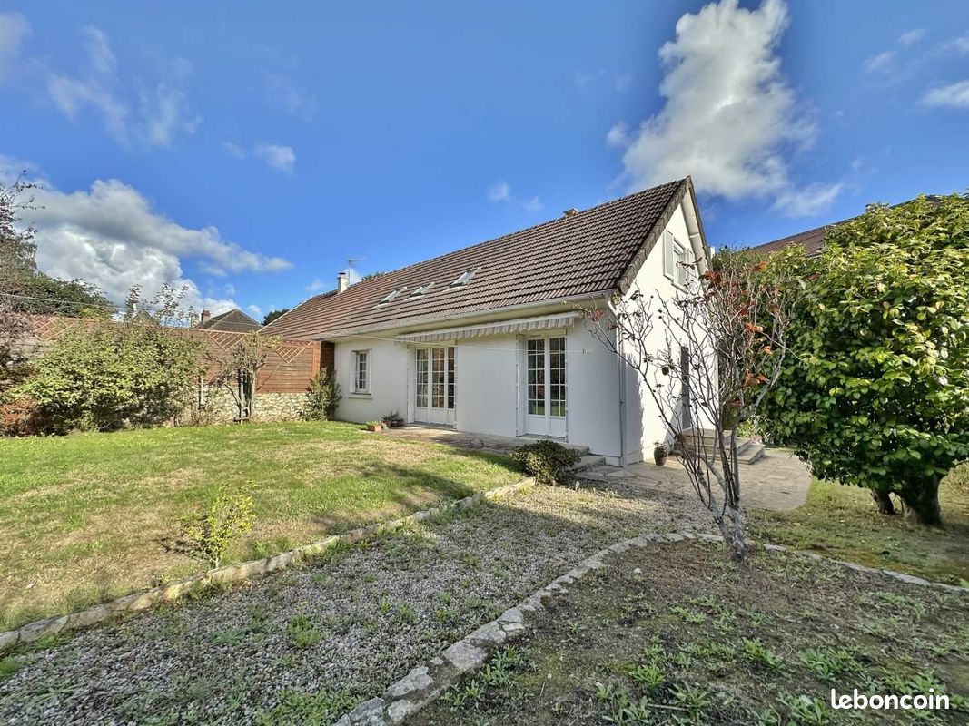 Maison 6 pièces 105 m² · à Cherbourg-en-Cotentin · 105 m² · 260 800 €