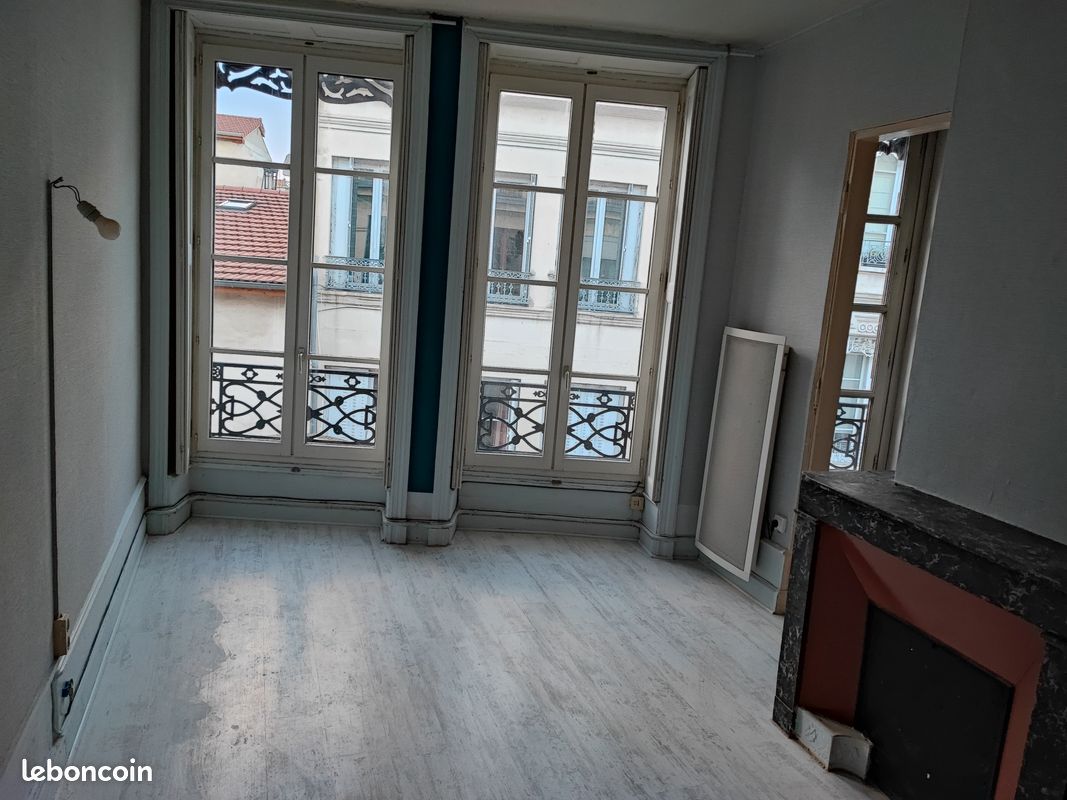 Appartement 2 pièces 22 m² · à Saint-Étienne · 22 m² · 295 €/mois
