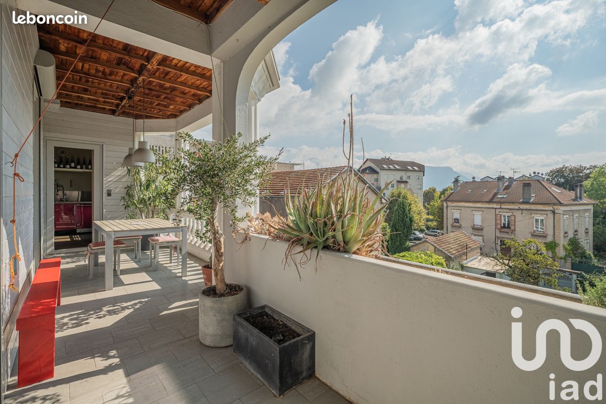 Appartement 5 pièces 112 m² · à Voiron · 112 m² · 330 000 €