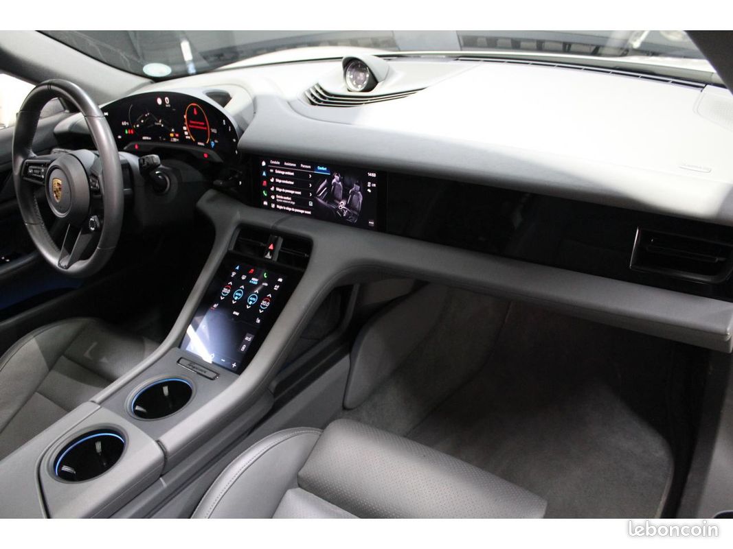 PORSCHE TAYCAN CROSS TURISMO 4S 571 Gris Craie Roues AR directrices (image 9)
