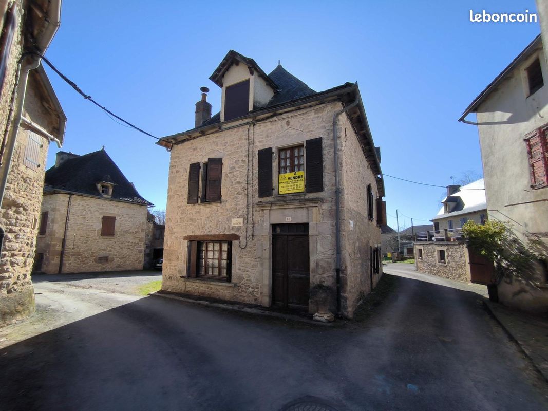 Maison 8 pièces 166 m² · à Roussennac · 166 m² · 88 000 €