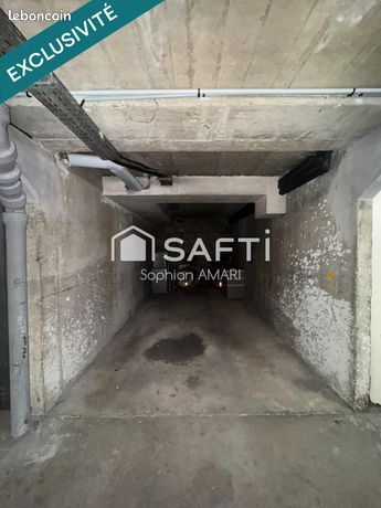 https://img.leboncoin.fr/api/v1/lbcpb1/images/a2/a0/5f/a2a05f2afd48b5b845b3a07260ba1a5716cd9b9a.jpg?rule=ad-image