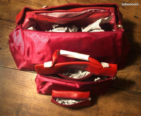 Ensemble 3 sacs 1 cabas + 1 petit + 1 pochette neufs (image 2)