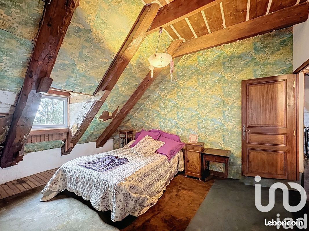 Propriété 8 pièces 275 m² (image 20)
