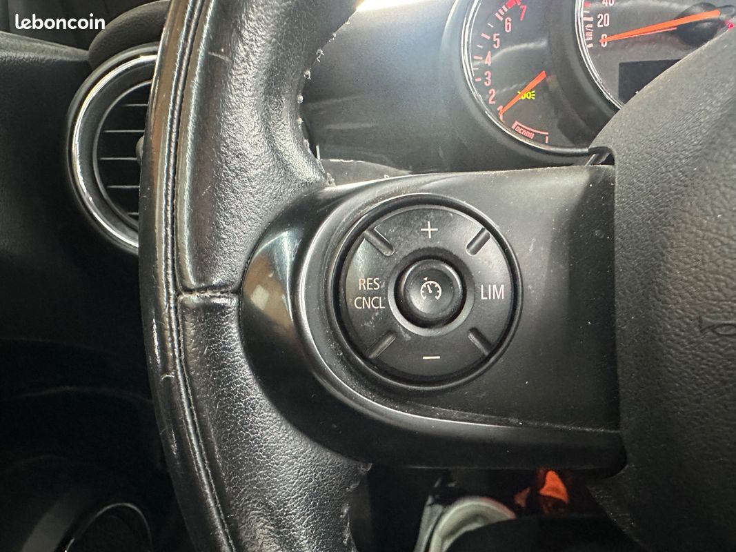 MINI COOPER 1.5 136CH Heddon Street + CARPLAY SANS FIL + AFF. TETE HAUTE + SIEGES CHAUFFANTS + CAMERA DE RECUL + GARANTIE 12 MOIS (image 17)