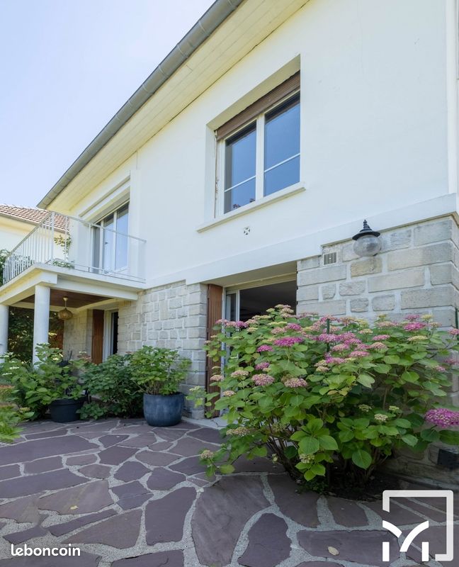 Maison 6 pièces 135 m² · à Louveciennes · 135 m² · 750 000 €