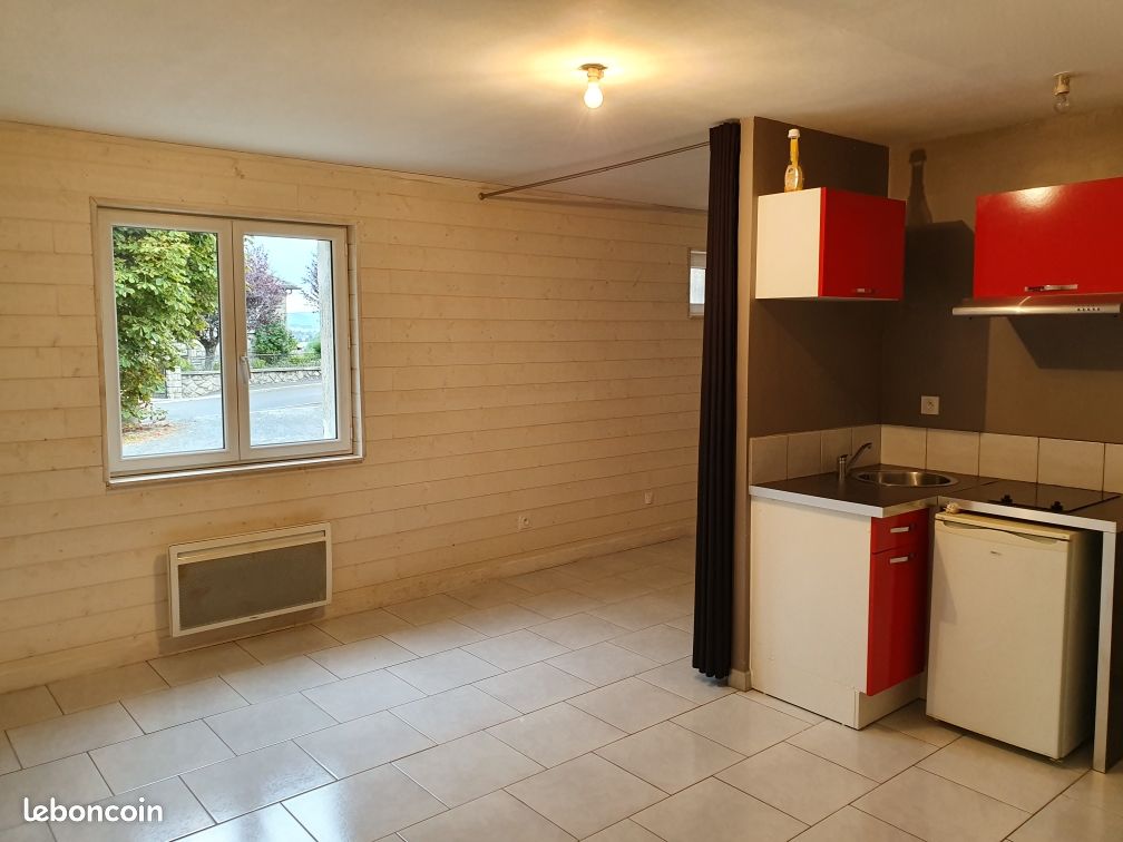 Appartement 1 pièce 30 m² · à Saint-Flour · 30 m² · 280 €/mois