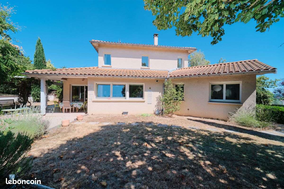 Maison 6 pièces 148 m² · à Marcy-l'Étoile · 148 m² · 725 000 €
