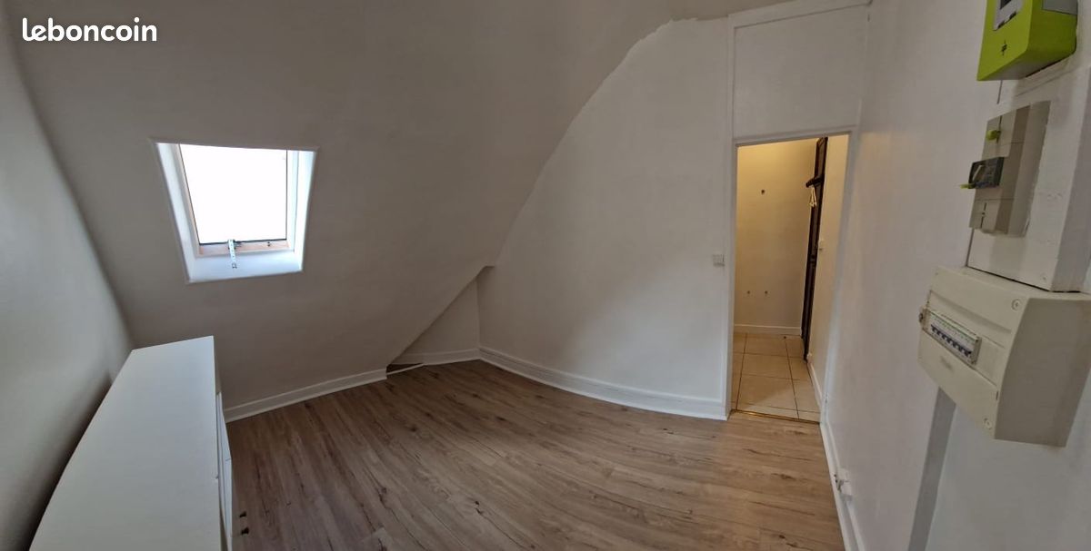 Appartement 1 pièce 9 m² · à Paris · 8,6 m² · 93 000 €