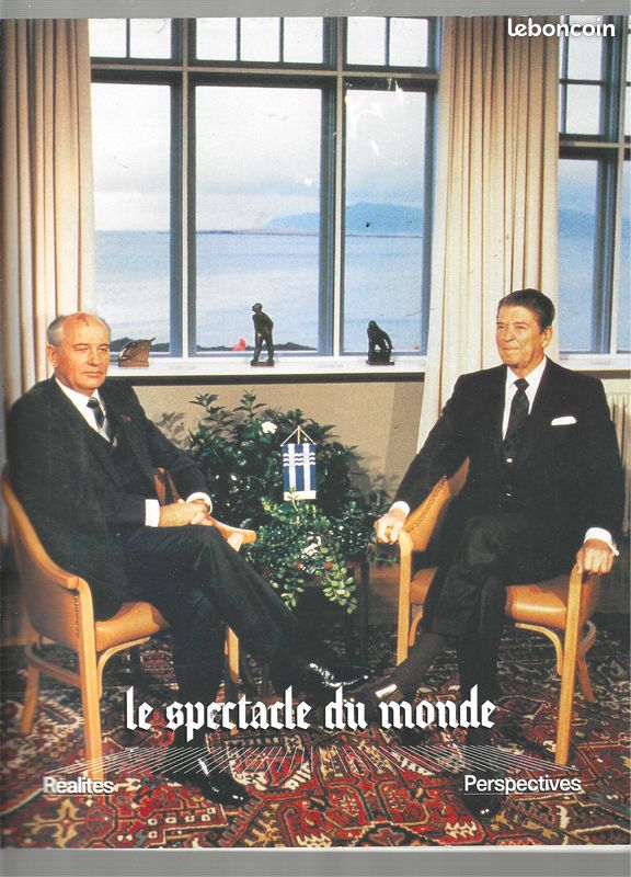 Le Spectacle du MONDE-novembre 1986-Jean-Paul II en FRANCE/REYKJAVIK/LOME/MEXIQUE (image 1)