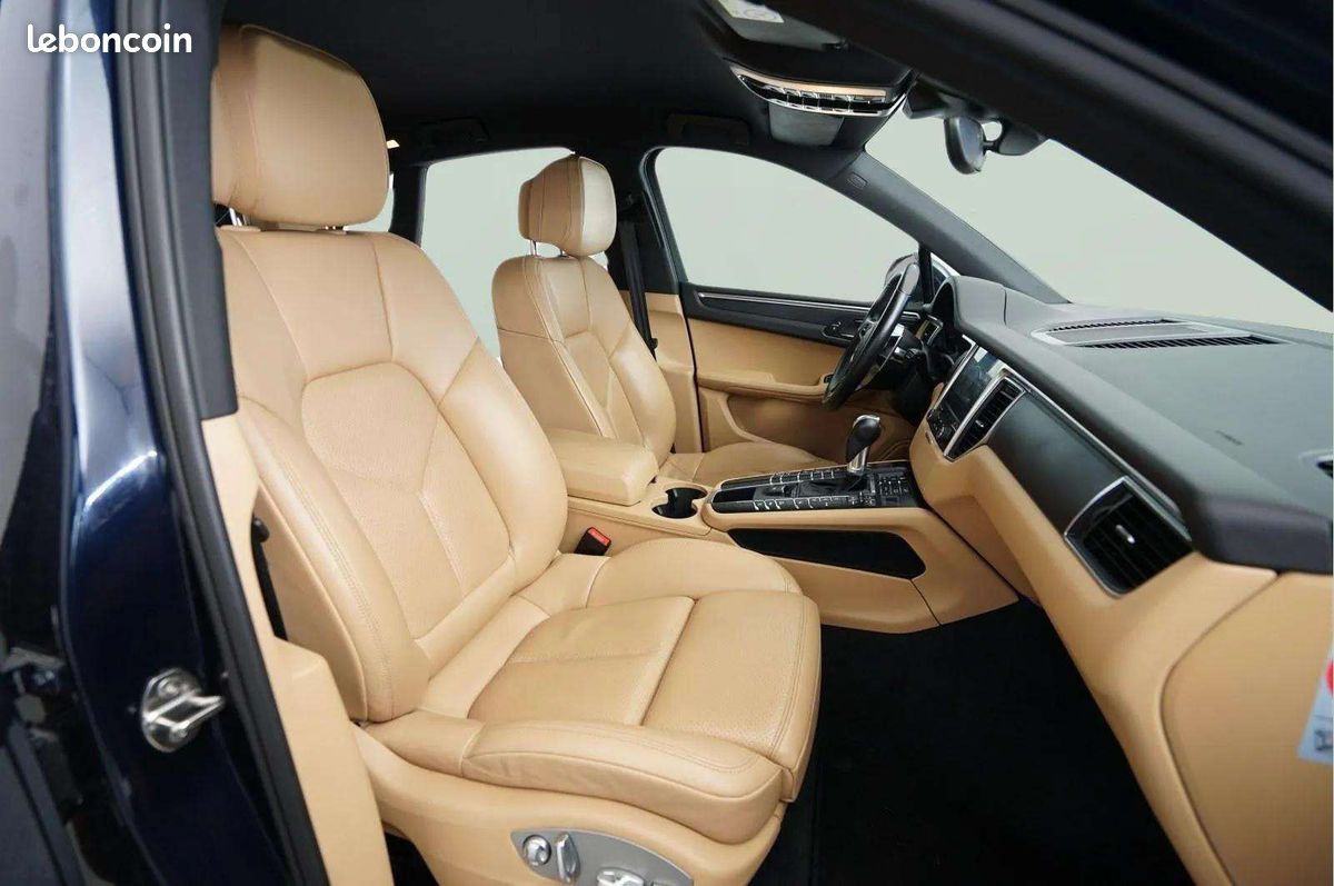 Porsche Macan 252 ch * PDK * PCM * Mémoire * Sièges Chauffants * Attelage (image 12)
