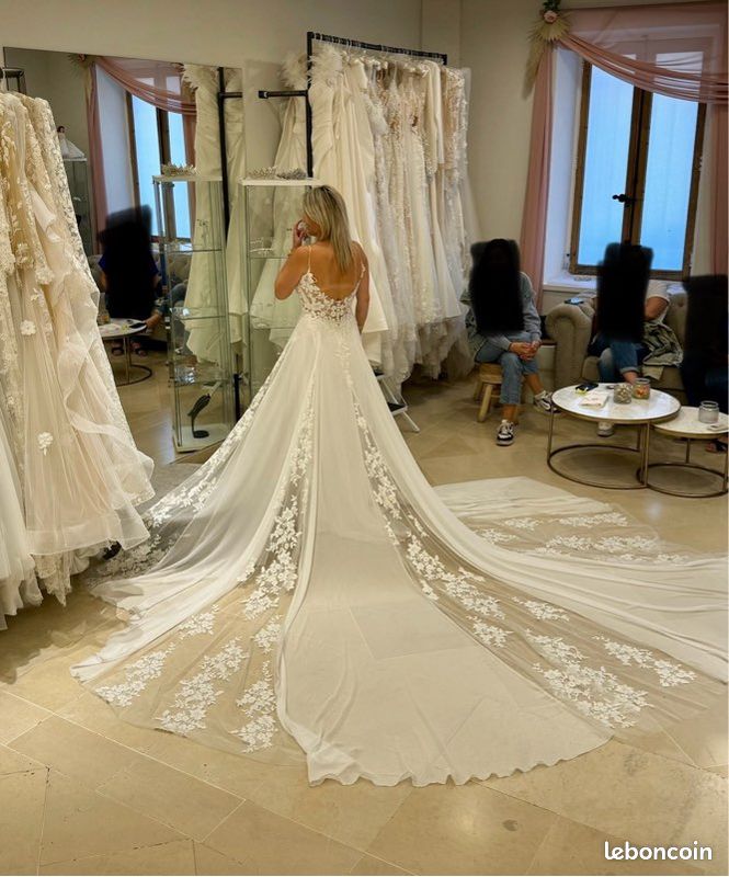 Robe de mariée Anna Sposa Vêtements