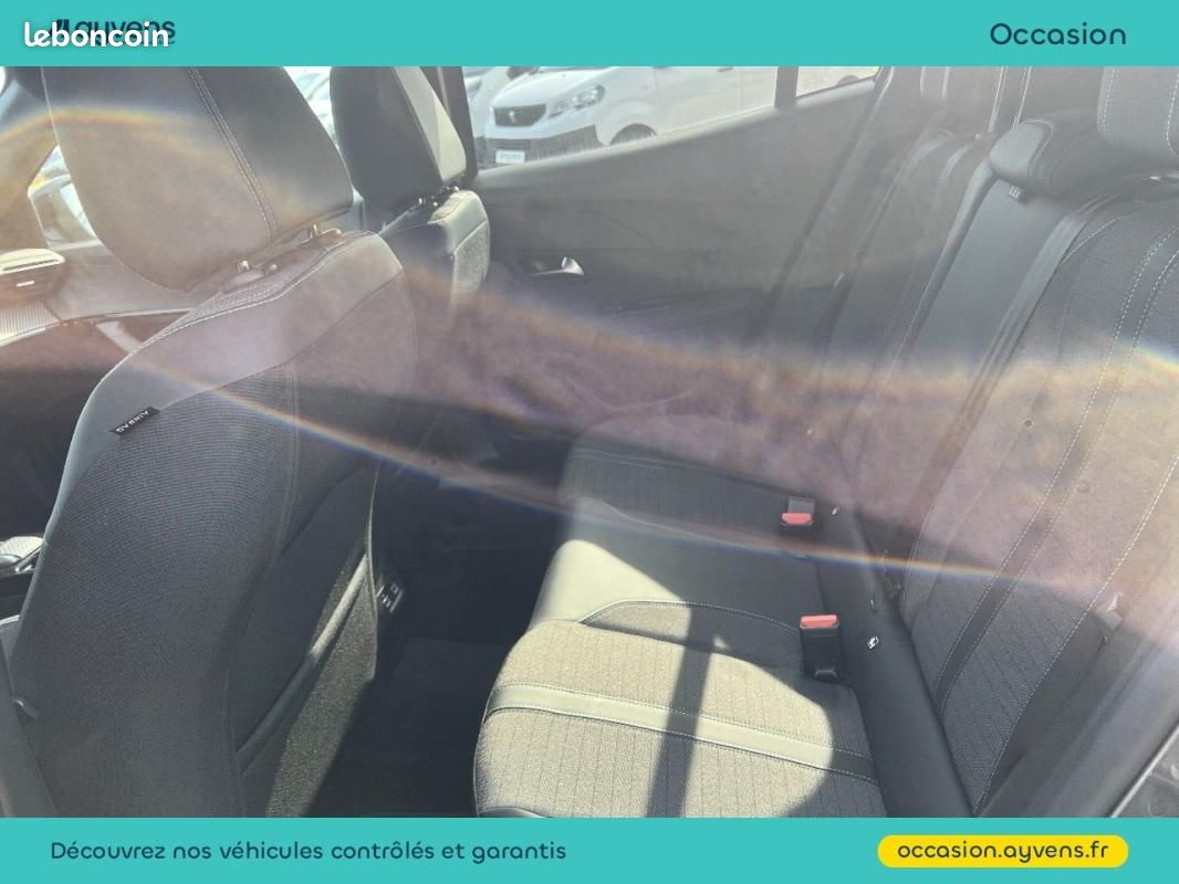 Peugeot 2008 1.2 PureTech 130ch S&S Allure Pack EAT8 (image 11)