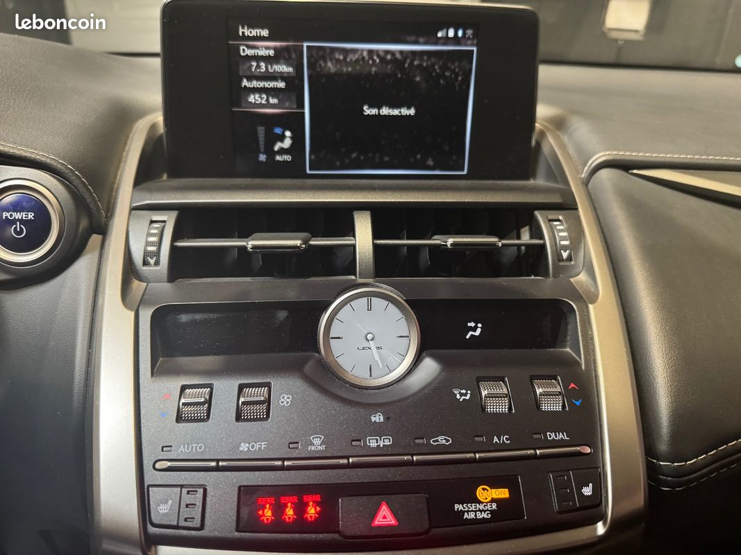 LEXUS NX MY21 300h 2WD Design Hybride (60 500 km - État irréprochable) (image 20)