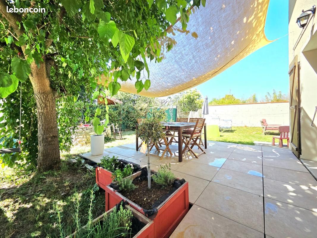 Maison 6 pièces 140 m² · à Roquettes · 140 m² · 315 000 €