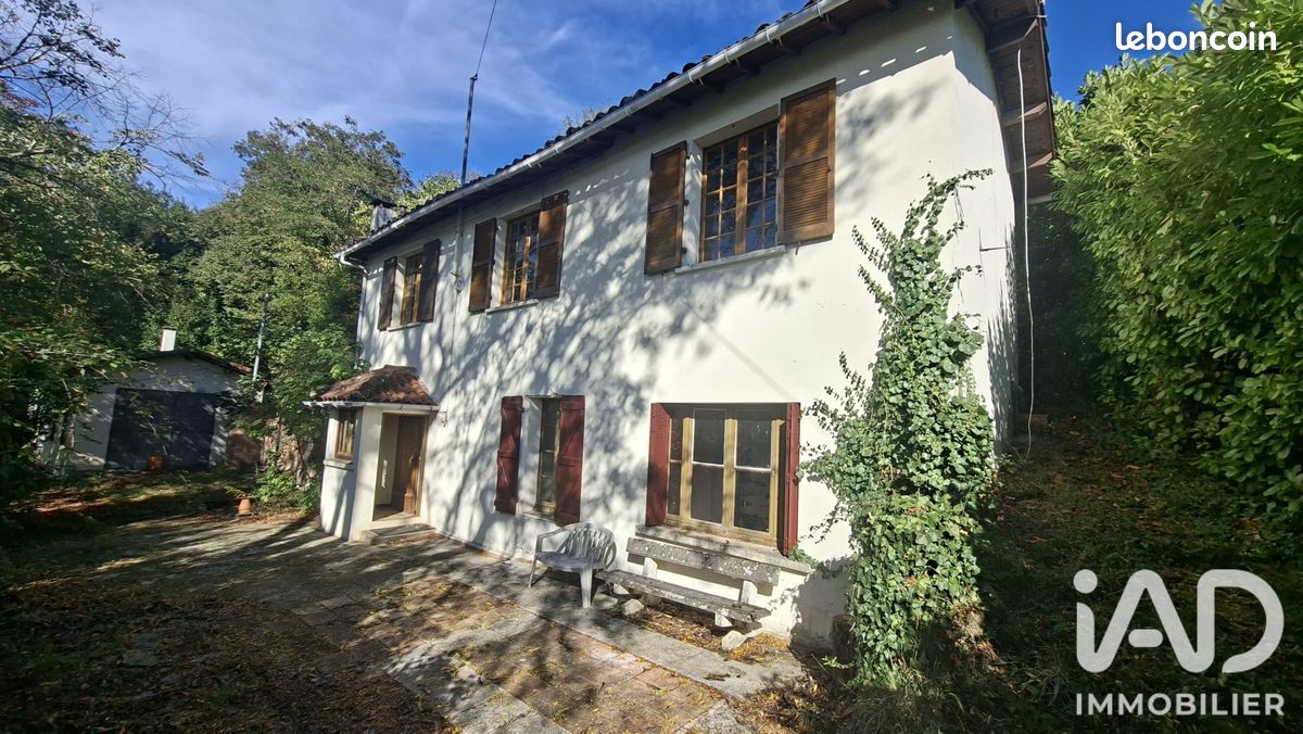 Maison 5 pièces 104 m² · à Moissac · 104 m² · 55 000 €