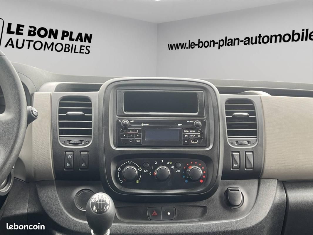 Renault Trafic Combi 1.6 dCi 125ch energy Zen (image 16)