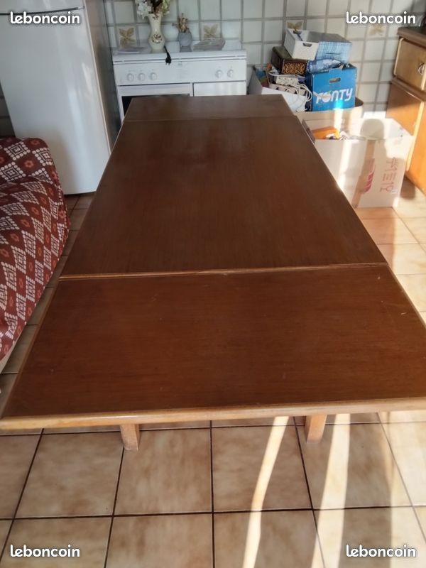 Chambre complète et tables (image 6)