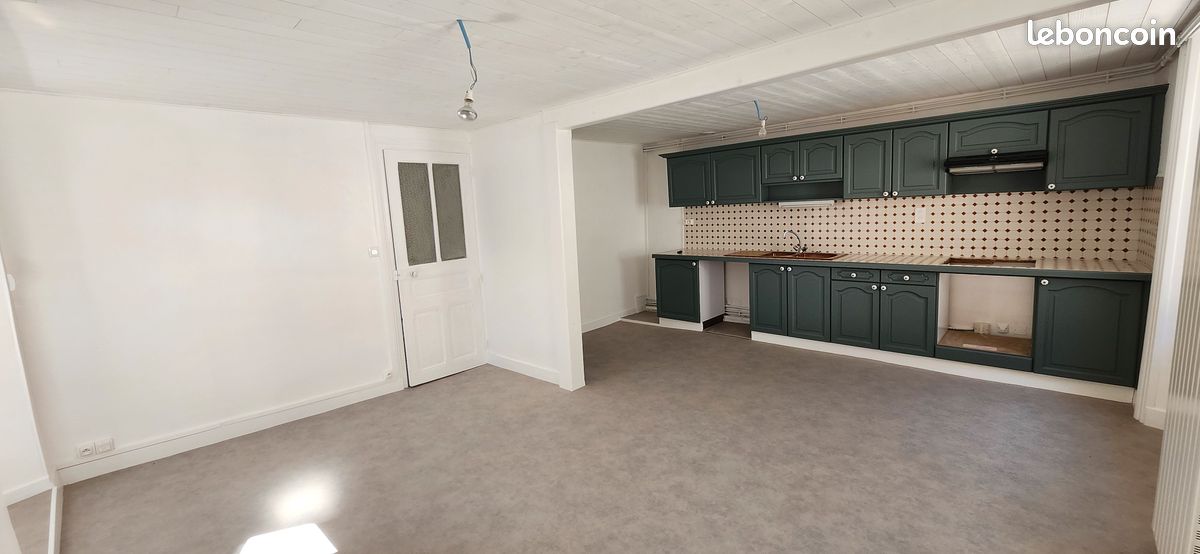 Maison 4 pièces 95 m² · à Vorey · 95 m² · 135 000 €