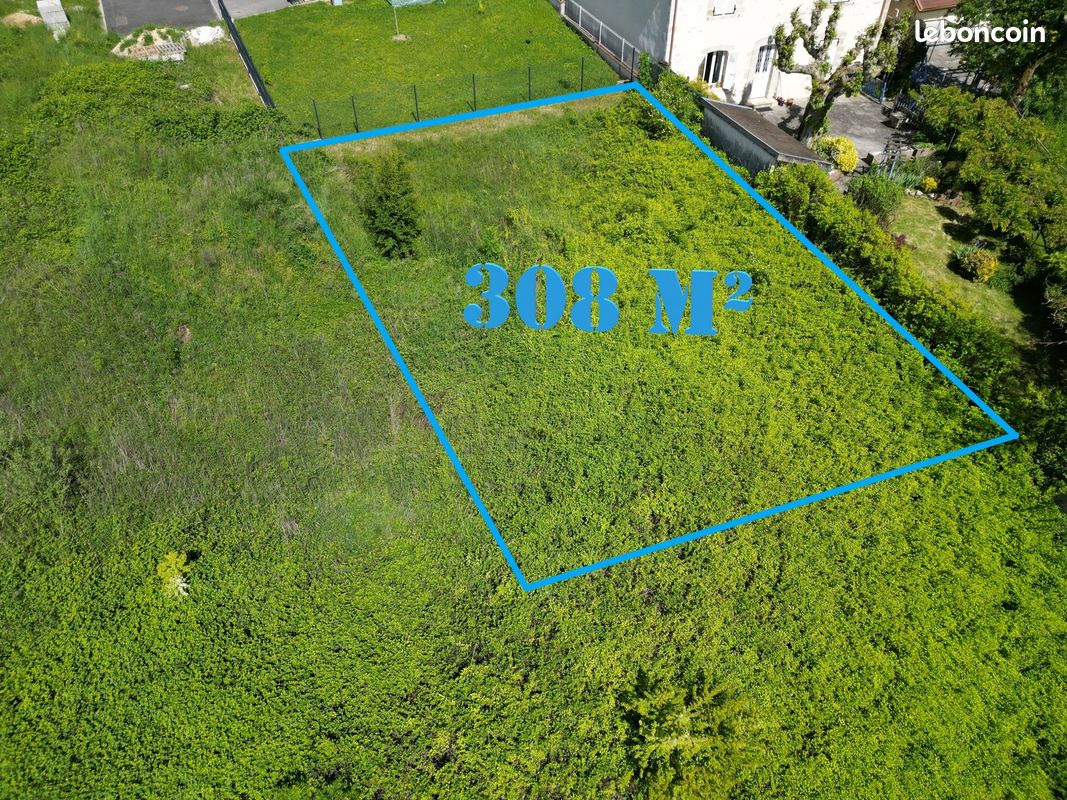 Terrain 308 m² · à Le Pont-de-Beauvoisin · 308 m² · 79 000 €