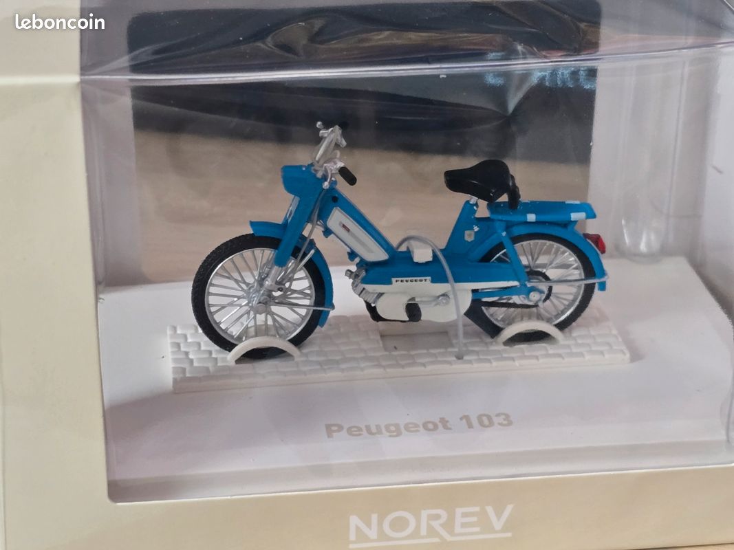 Voiture miniature collection 1/18 cyclomoteur mobylette mob Peugeot 103 Norev (image 1)