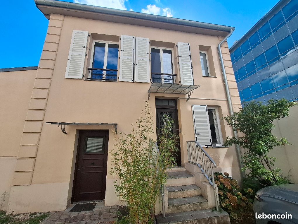 Appartement 1 pièce 17 m² · à Montrouge · 16,9 m² · 880 €/mois