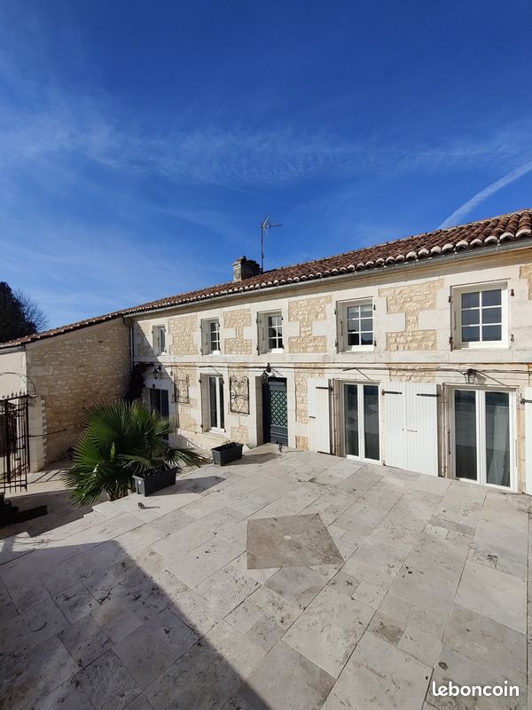 Maison 6 pièces 223 m² · à Saint-Vaize · 223 m² · 408 000 €