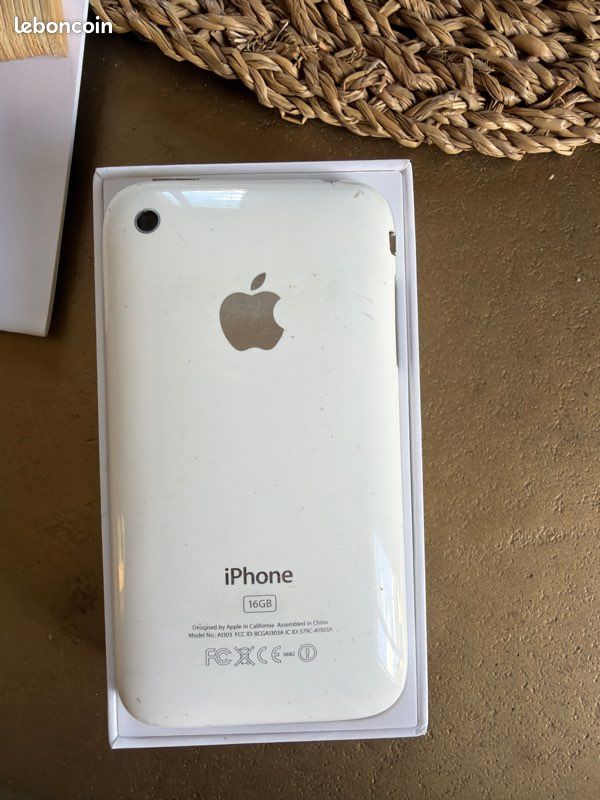 IPhone 3 (image 2)